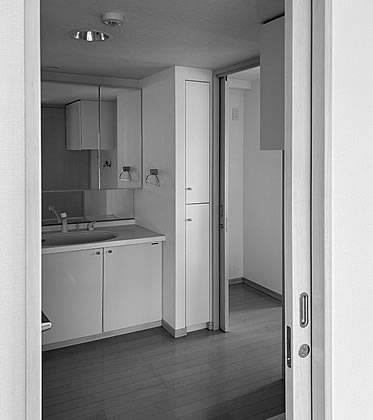 BEFORE-浴室の入り口